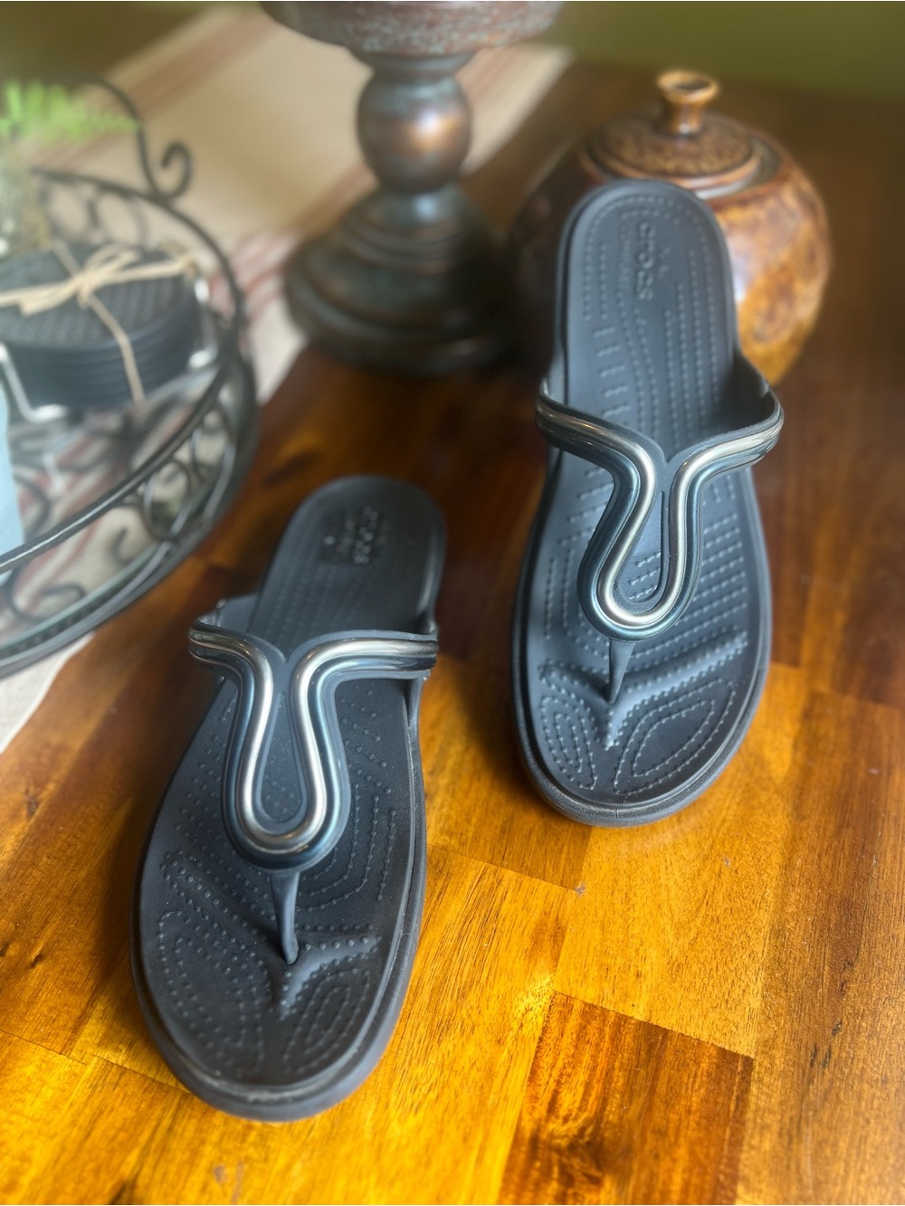 Crocs Dual Comfort Sanrah Thong Flip Flop